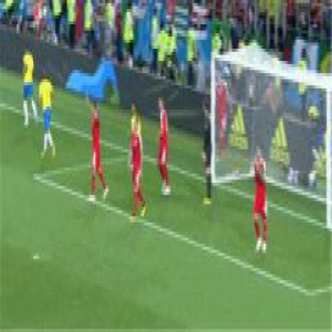 内马尔助攻席尔瓦 巴西队2