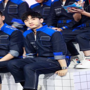 汪苏泷快乐大本营演绎改编版《地动山