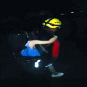 11名游客昨天被困慕田峪长城 消防官兵暴雨中救助