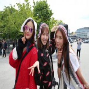 张歆艺为金晨庆生 写诗剪视频超走心