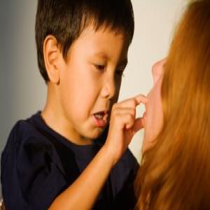 家长课堂：父母别当“救世主”请让孩子成长