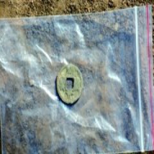 团伙揣地方志玉米地里下盗金元遗址 被盗前无人知晓