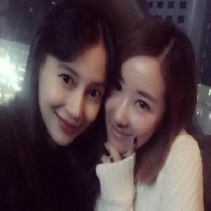 夫妻相！Angelababy晒自拍 竟然被认成了黄晓明(图)