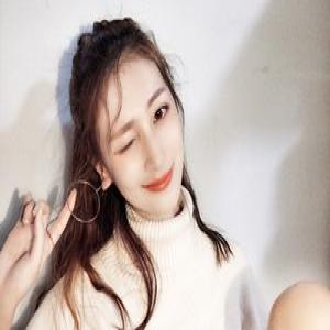 四川大学女神晒甜美写真 唯美小清新范儿(图)