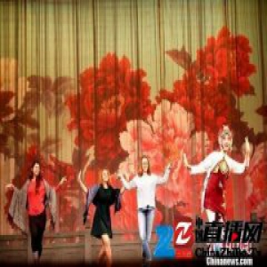 550名留学生体验“带讲解的京剧” 想拜师学“真功夫”