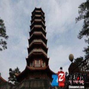 湖南南台寺金刚舍利塔首次“开门迎客” 千余人瞻礼