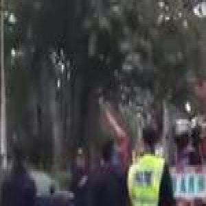 城管扣了交警车！交警反击：城管车没证的一律查扣