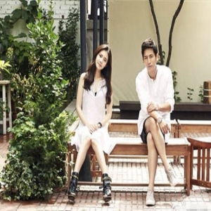 她曾被妈妈呛去死 从韩国远走如今嫁大陆男星