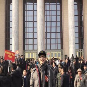 歌手平安朋友圈晒图 出席文代会感言：光荣！幸运