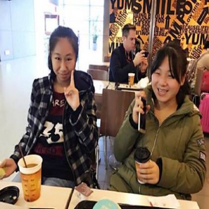 套路深！袁成杰与粉丝合影 竟被告知其是追星专业户