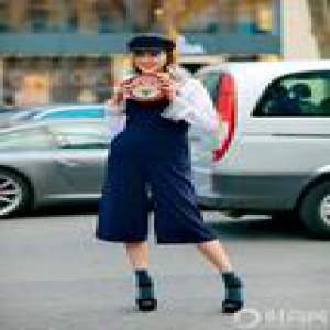 初秋搭配教科书：亚洲腿怎么挑战最火阔腿裤