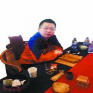 罗某笑病情稍有好转仍危重 依然有人给罗尔转账