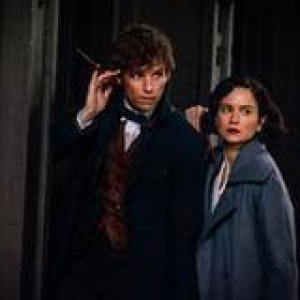 《神奇动物》用近千件古着碾压《哈利-波特》