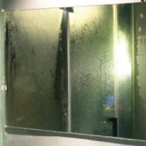 冬天浴室镜子起雾？只要这1招 让你洗完澡也能照镜~