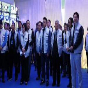 八大跨界行业代表探秘海尔中央空调互联工厂