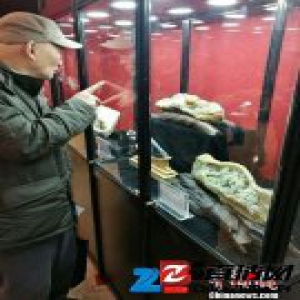 纪念红军长征胜利80周年玉雕展在京开幕