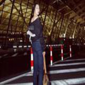 宋茜示范选对oversized 让你哪里有肉遮哪里