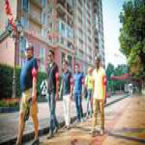 成都桐梓林社区有个老外巡逻队 8队员来自5国家(图)