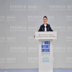 马云：互联网技术革命解放脑力，未来数据将成为核心资源