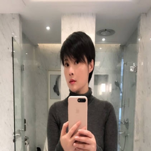 袁立遭“露阴癖”男子骚扰 晒其不雅照：我帮你遮羞