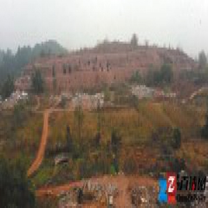 成都工地发掘出70余座崖墓 深藏精美画像石棺