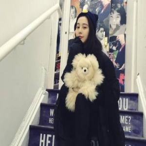 闺蜜情深！张钧甯疑失恋 范冰冰发文安慰：陪着你