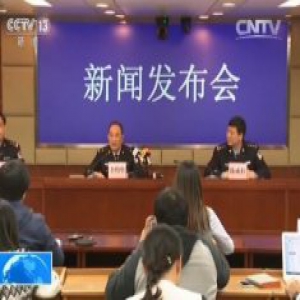 央视曝光东莞男子追砸运钞车被击毙案细节