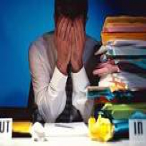 中国每年“过劳死”达60万人 大多是因自己太拼