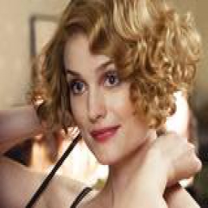 要啥神奇动物 女主姐妹的同款复古妆发给我来一套