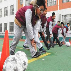 双语：中国青年为何越长越高也越长越胖呢