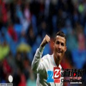 C罗生涯第4次捧起金球仅次梅西：梦想再次成真