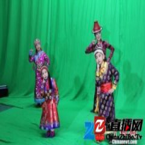 甘肃裕固族录制首支学语歌 保护民族濒危语言