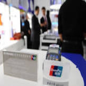 移动支付烽烟再起 银联扫码四招抢夺线下支付