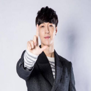 去EXO标签？张艺兴微博认证改为演员歌手引猜测