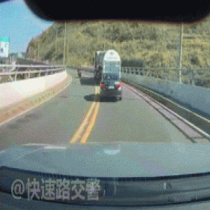 一组动图告诉你：在路上有种危险叫做“马路杀手”