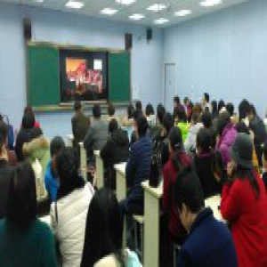 上饶县第二小学数学组开展辩课活动