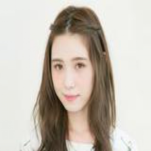 刘海盖眼先别急着剪 这样打理超级美腻哦