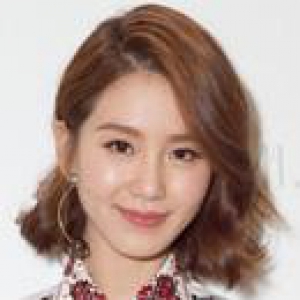 还在纠结剪短or留长？她们都换上时髦微Wob啦