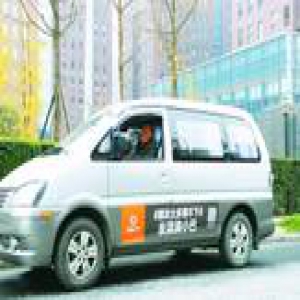 滴滴小巴开运，醉翁之意不在酒？