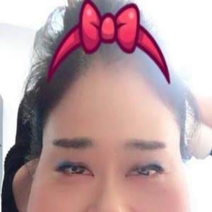 有颜任性！蒋欣玩转P图软件 百变造型笑翻网友