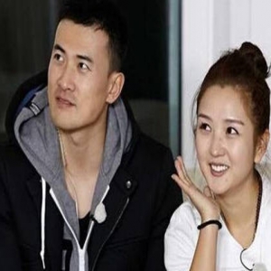 何洁疑似已离婚 好友感慨：特别唏嘘