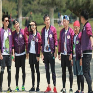 邓超想念《跑男》了，大晚上刷屏点评每一位成员(图)