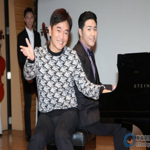 太像！吴宗宪19岁儿子顶鸡窝头 撞脸赵又廷(图)