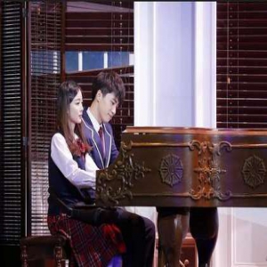 汪小敏出演音乐剧《不能说的秘密》 再现经典桥段