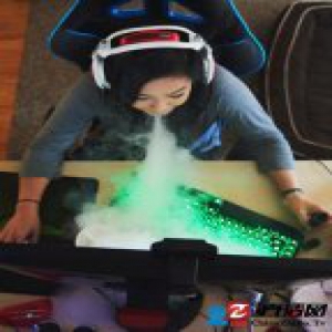 要想让姑娘玩电竞，游戏公司还得加把劲才是