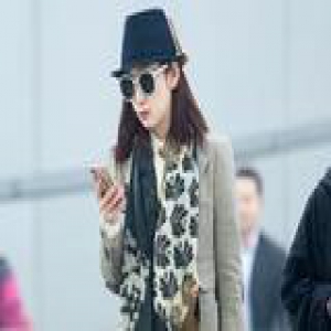 比大衣更时髦 江疏影郑秀晶冬季外套只穿这三款