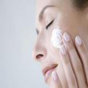 冬季保养别犯懒 5个小技巧让面膜功效加倍