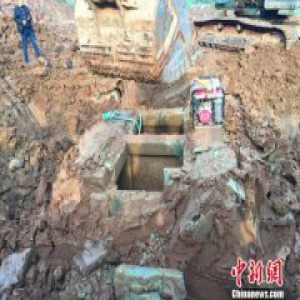 四川巴中发现两座明古墓 出土数件陶瓷文物