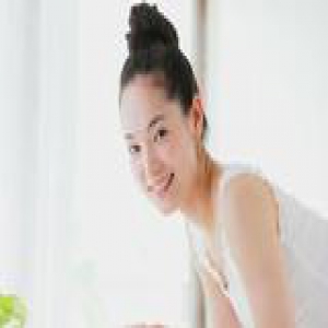 冬季肌肤要“穷养” 狂补喷雾不如做好保湿