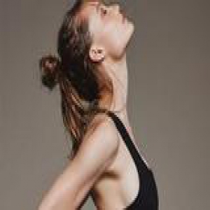 雾霾天在家蓝瘦不如动起来 没准儿等天蓝了就真瘦了